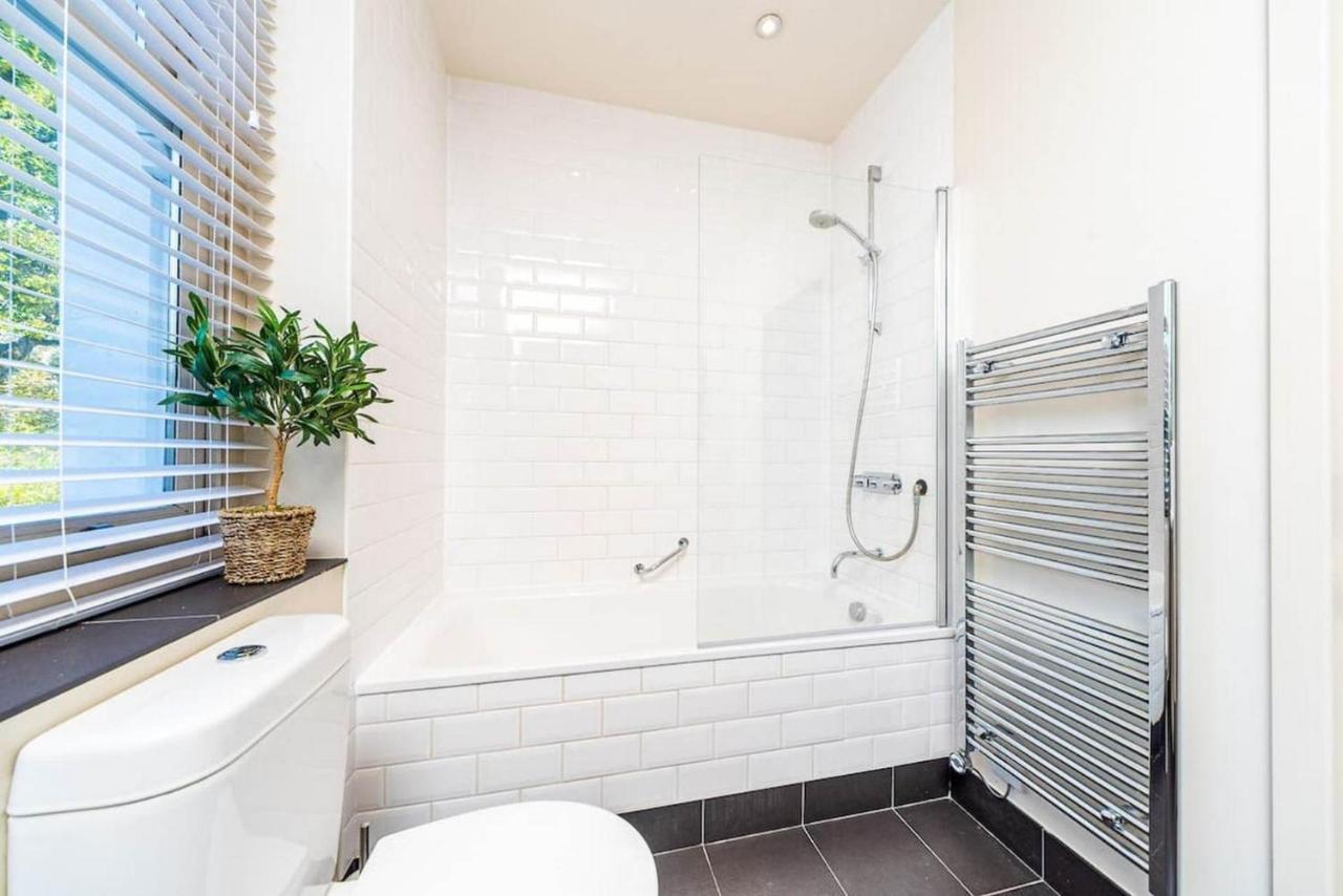 Fabulous Notting Hill Spacious Studio Apartment 런던 외부 사진